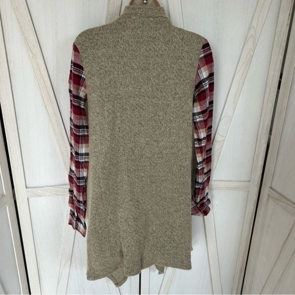 ✨NWT plaid knit cardigan beige sweater S - Picture 8 of 12